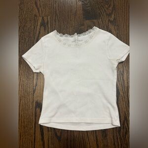 White t-shirt with lace